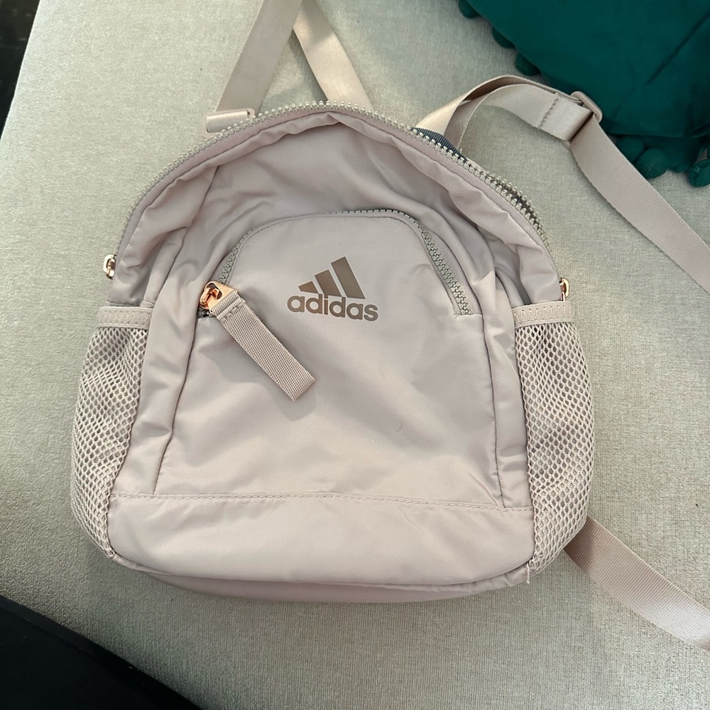 Adidas Excelente condición